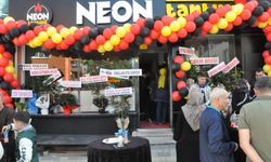 Kütahya’da Kadın Girişimcilerden Lezzet Dolu Başarı: Neon Tantuni Açıldı!