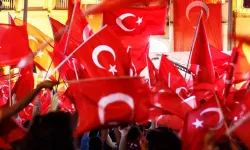 Cumhuriyetin 102. yılında Kütahya tek yürek: Bayraklar asılıyor!