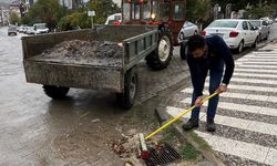 Kütahya'da Yağmura Hazırlık Tam Gaz: Mazgal ve Izgara Temizlikleri Devam Ediyor