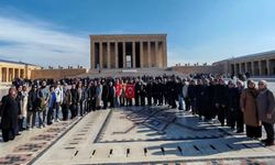 Şaphaneli kadınlar Atatürk’ün huzurunda