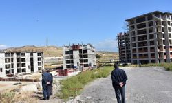 İzmir'de 'kooperatif mağdurları' inşaatın başlamasını istiyor