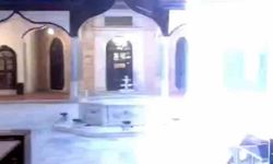 Asırlık cami yıldırımın hedefi oldu!