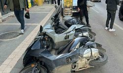Domino Etkili Kaza: 3 Motosiklet Yere Serildi