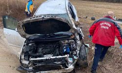 Feci Kaza Balıkesir’de: 2 Yaralı Hastaneye Kaldırıldı