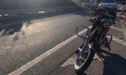 Motosiklet, otomobile arkadan çarptı: 1 yaralı