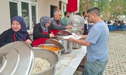 Pandemi sonrası ilk kez: Hisarcık’ta hayır sofrası kuruldu