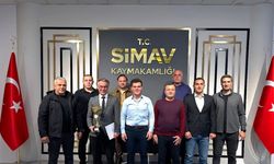 Simav’da şampiyon takıma kaymakamdan moral ziyareti