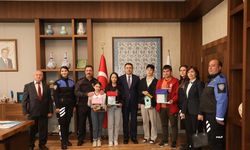 Vali Işın, Özel Öğrencilerle Buluştu: Sıcak ve Duygusal Anlar