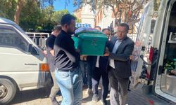 Hayatını kaybeden emekli öğretmene duygusal veda