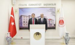 Vali Işın Yeni Adliye Sarayında İncelemelerde Bulundu