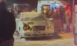 Eşiyle tartışan adam sinir krizi geçirdi, arabasını ve kendini yaktı