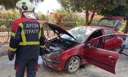 Seyir halindeki araç alev alev yandı