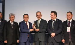 Basın Diplomasisinin Kalbi Alanya’da Attı: 5. Küresel Başarı Ödülleri Görkemli Törenle Sahiplerini Buldu