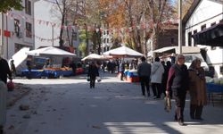 Kütahya’da Kış Meyveleri Tezgâhlarda: Pazar Renk Cümbüşüne Döndü!