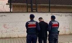 Jandarma çeşitli suçlardan aranan iki şahsı yakaladı