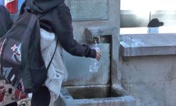 Kütahya’nın 850 Yıllık Dönenler Camii’nde Şifalı Su Kuyruğu! Rivayetler Ziyaretçi Akınına Neden Oluyor