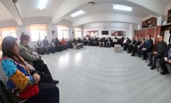 Kütahya Atatürk Lisesi’nde Nesiller Buluştu: Mezunlar Öğrencilerle Bir Arada