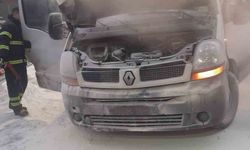 Bilecik’te araç alev aldı, ekipler anında müdahale etti