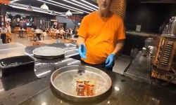 Köfteci Yusuf’ta kuryelerin yüzünü güldüren sıcak jest