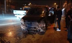 Kontrolden çıkan araç zincirleme kazaya neden oldu