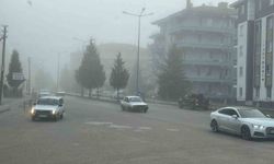 Kütahya'da Yoğun Sis Hayatı Felç Etti! Görüş Mesafesi 50 Metreye Düştü