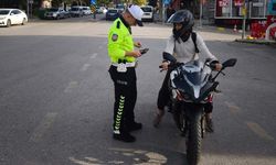 Manisa genelinde motosiklet ve film cam denetimleri aralıksız sürüyor