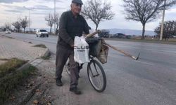 Pedalla gelen ekmek: 84 yaşında çalışmayı sürdürdü