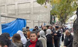 TOKİ başvurusunda uzun kuyruklar oluştu