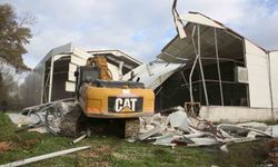 Üç mahalle yıkıldı