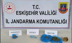 Uyuşturucuyla Yakalanan 2 Şahıs Şüpheli Hareketlerle Yandı