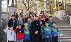 Şehitler Ortaokulu’ndan Tarih Dersi Gibi Ziyaret: Milli Yas Paylaşıldı