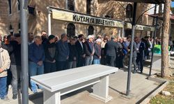 Kütahya'nın dünyaca ünlü “Yaşayan İnsan Hazinesi” Üstünkaya, törenle uğurlandı