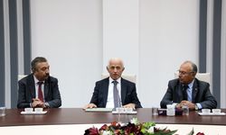 Nafi Güral’a KÜTBO’dan Onursal Başkanlık: “Kütahya’nın Ticaretini Güçlendirmeye Devam Edeceğiz”