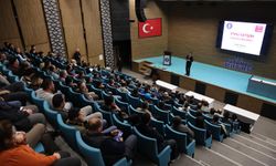 Kütahya Belediyesi'nde etkili iletişim eğitimi düzenlendi