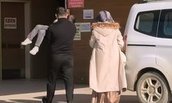 Üzerine kaynar su devrilen minik yaralandı