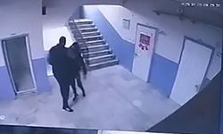 Otizmli öğrenciyi merdivenden iten okul müdürü kameralara yakalandı