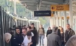 Yolcuların koltuk tartışması metroyu karıştırdı