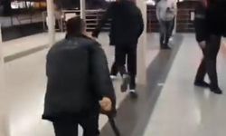 Metroda kavga çıktı: Kimi izledi, kimi ayırdı