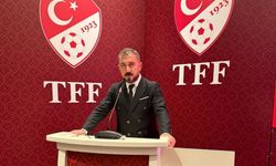 Kütahyaspor'da Başkan Altınkaya, liglerin ertelenmesi sonrası çalışmalarını sürdürüyor