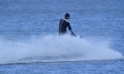 Yüzmek için göle girdi, sahil güvenlik müdahale etti