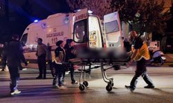 Otomobil, yola çıkan motosikletle çarpıştı: 1 yaralı