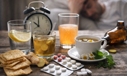 Akşamdan Kalmaya Ne İyi Gelir? Uzmanlardan Rahatlatan Öneriler