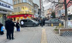 Kütahya’nın Kalbinde Kural Tanımazlık: Yayalar Tehlikede, Esnaf Tepkili