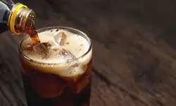 Gazlı İçeceklerdeki Tehlike: Kalp ve Beyni Vuruyor