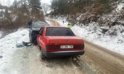 Bilecik’te kontrolden çıkan araçlar çarpıştı: 4 kişi yaralandı