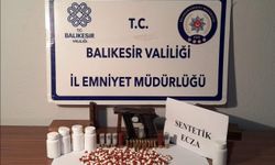 Polisler uyuşturucu ve ruhsatsız silaha geçit vermedi