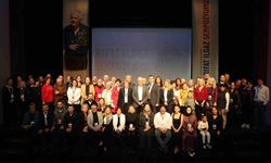 Rıfat Ilgaz'a saygı duruşu, sempozyum ve ödül töreniyle taçlandı