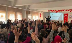 Sağlıklı Nesiller İçin Aile Vurgusu: Veliler ve Öğrenciler Bilgilendirildi
