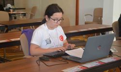 Türkiye Uluslararası Klavye Yarışında Dünya Şampiyonu Oldu