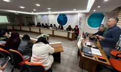 Üniversite öğrencilerine mobil fotoğraf eğitimi